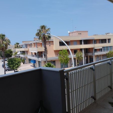 Da Luigi Locazioni Brevi Turistiche Bed and Breakfast Monopoli Exteriör bild