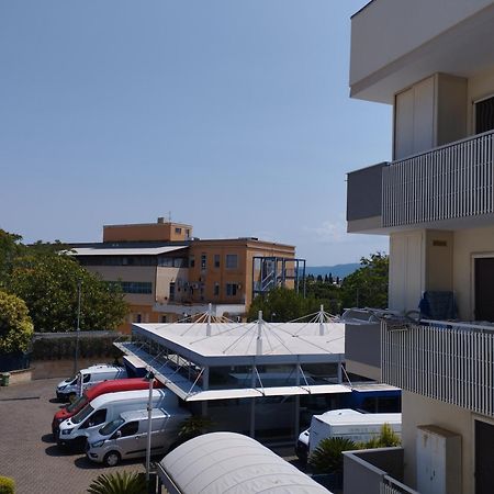 Da Luigi Locazioni Brevi Turistiche Bed and Breakfast Monopoli Rum bild