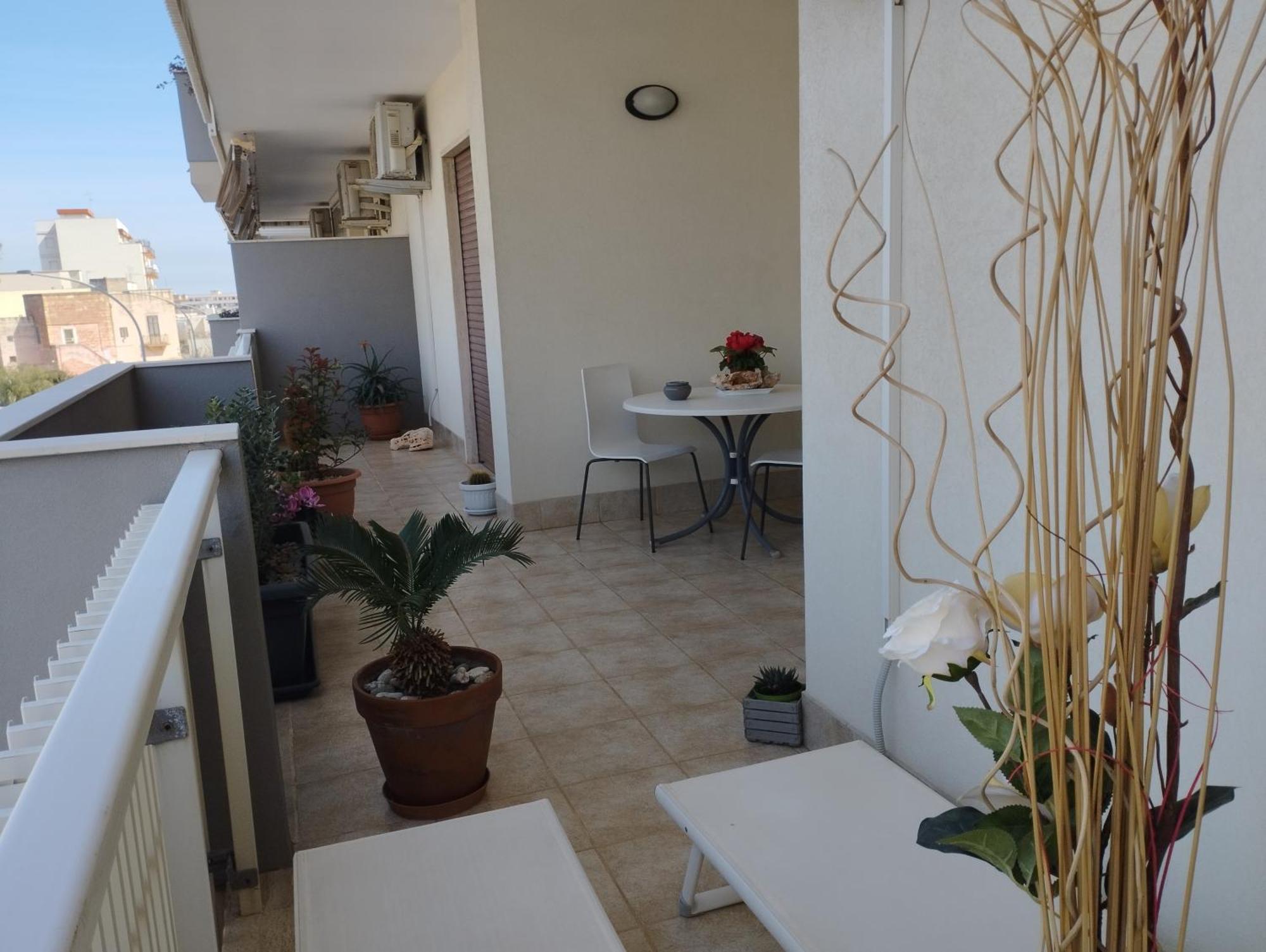 Da Luigi Locazioni Brevi Turistiche Bed and Breakfast Monopoli Exteriör bild