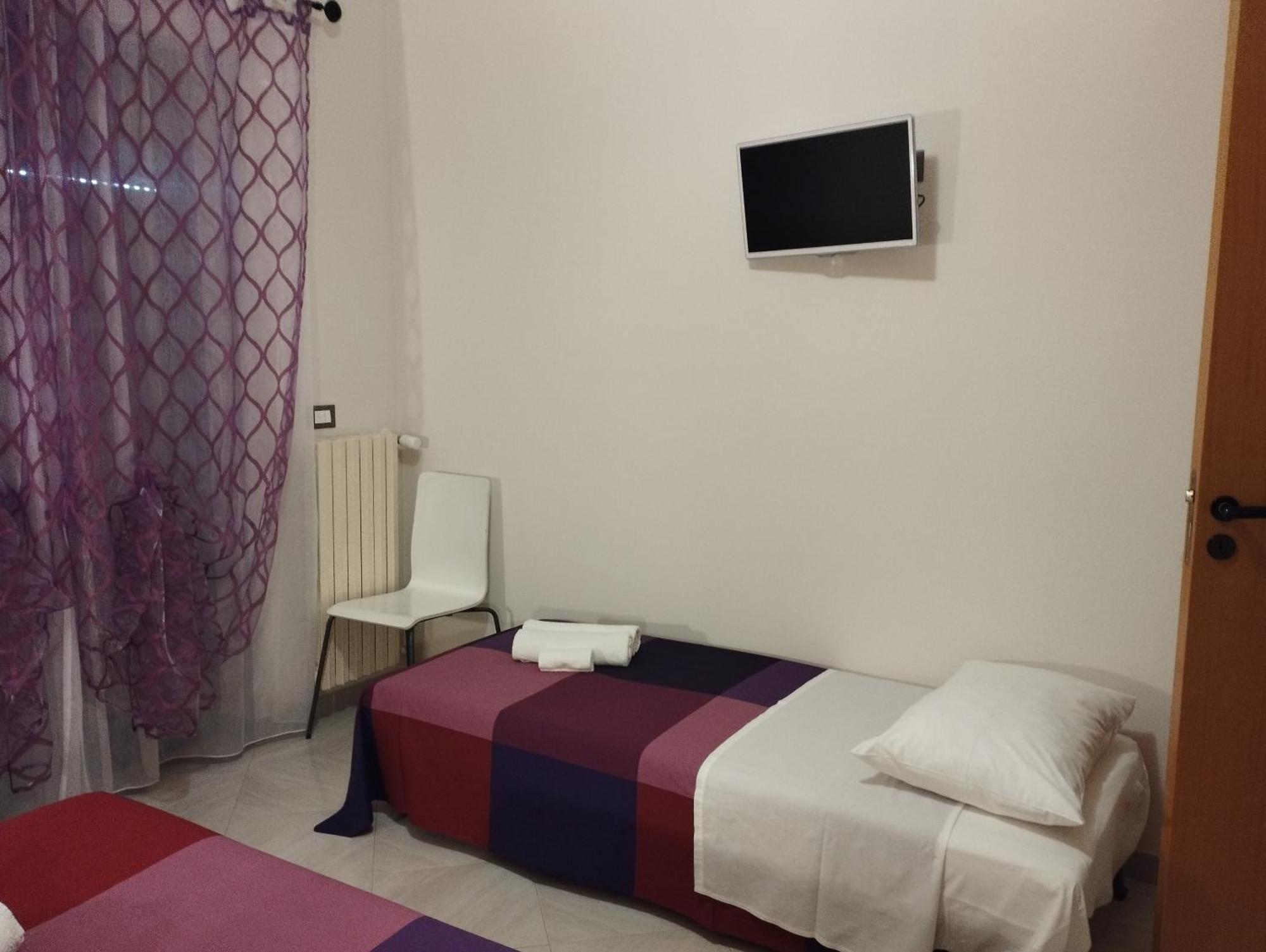 Da Luigi Locazioni Brevi Turistiche Bed and Breakfast Monopoli Rum bild